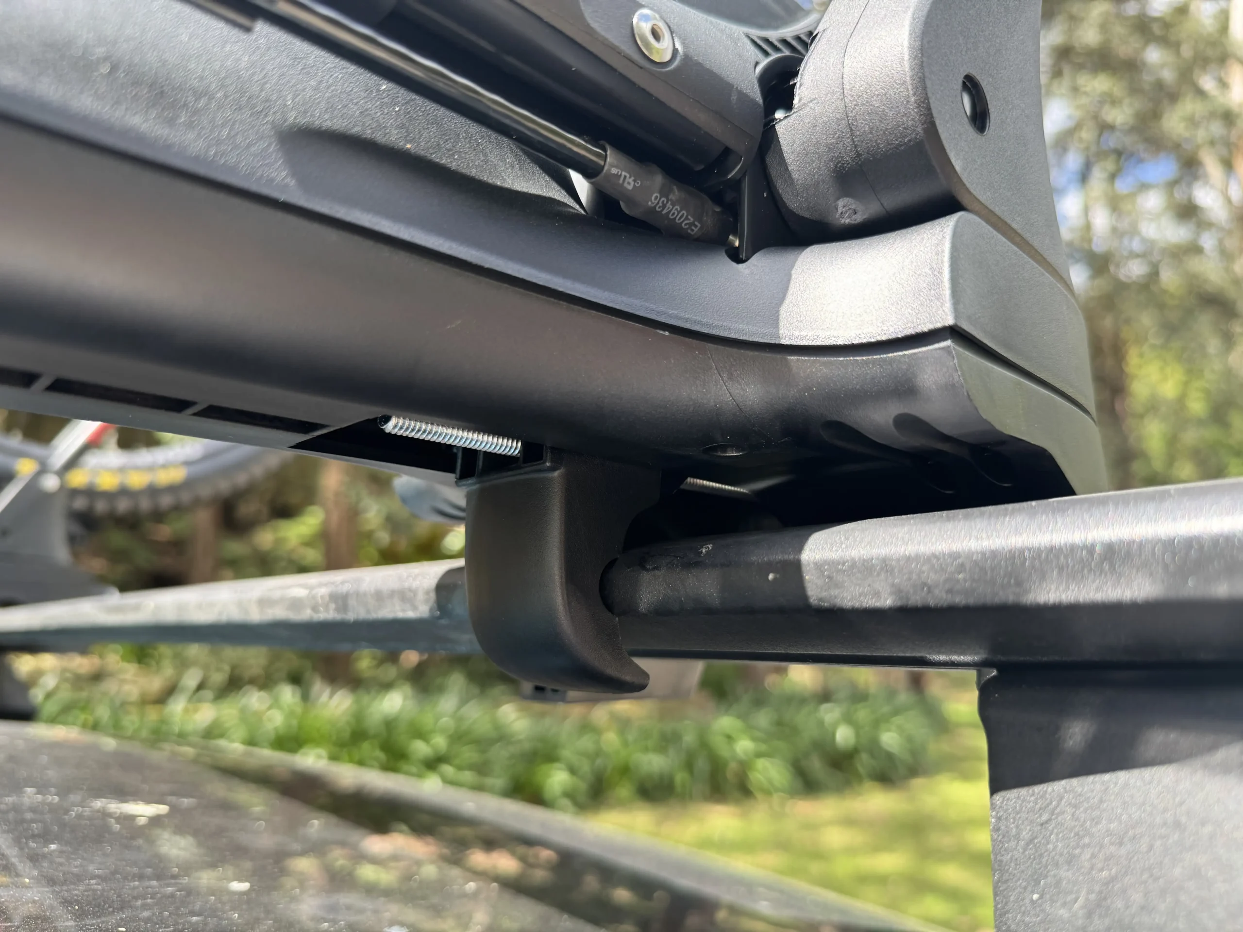 yakima secure mounting